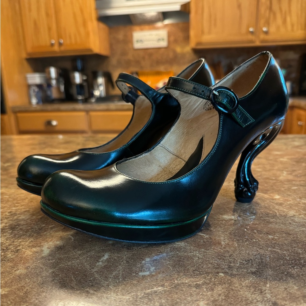 John Fluevog Queen Transcendent Elizabeth